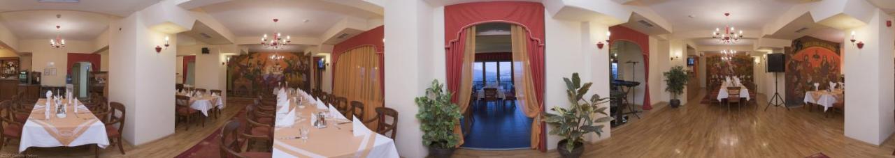 Meridian Hotel Bolyarski Veliko Tarnovo Luaran gambar