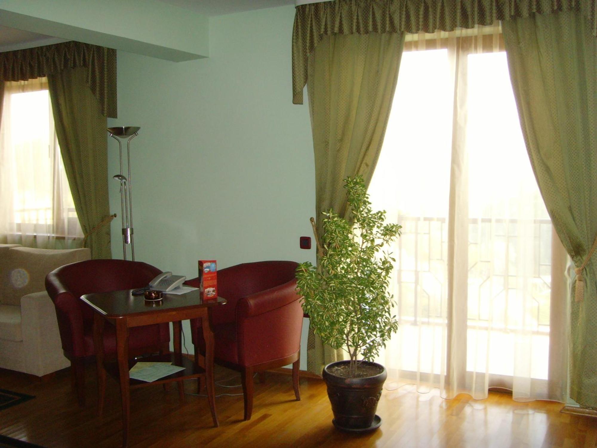 Meridian Hotel Bolyarski Veliko Tarnovo Luaran gambar